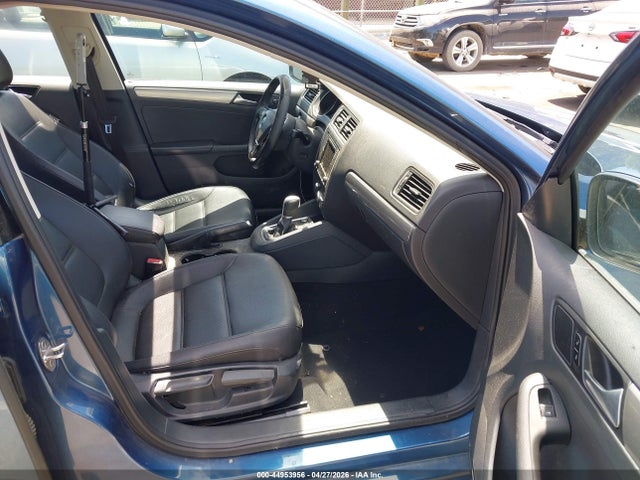 Volkswagen Jetta 1.4t Se