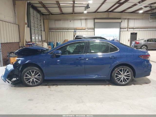 Toyota Camry Xle Hybrid