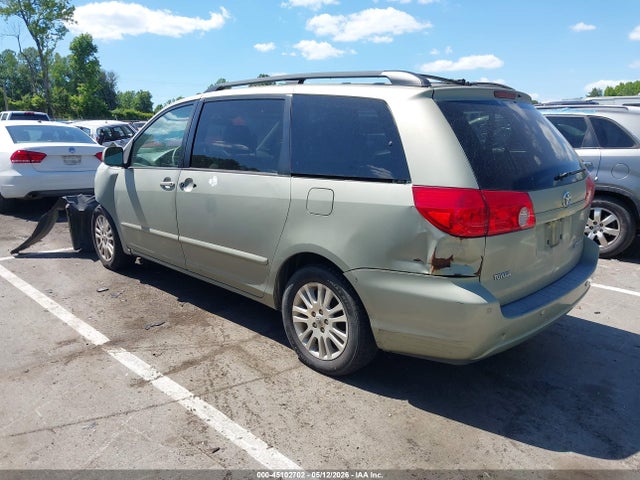Toyota Sienna Xle
