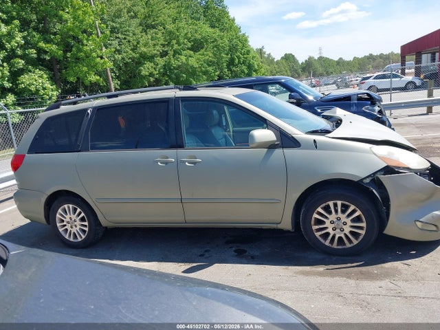 Toyota Sienna Xle