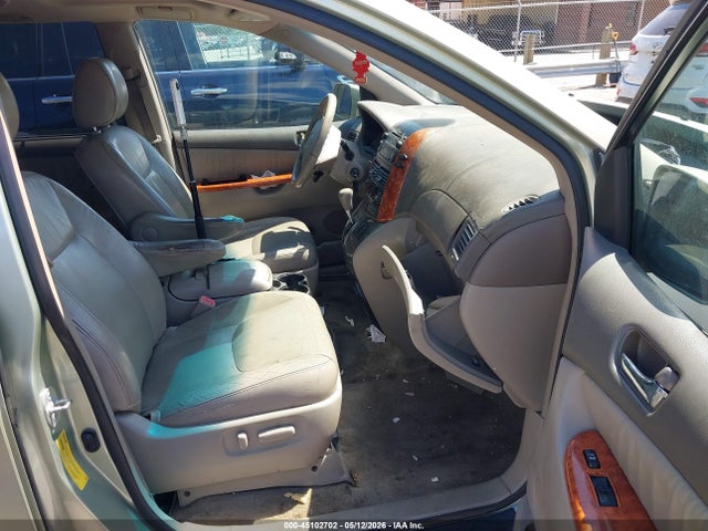 Toyota Sienna Xle