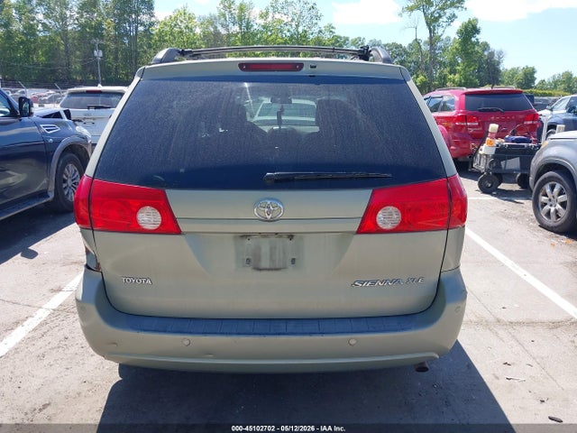 Toyota Sienna Xle
