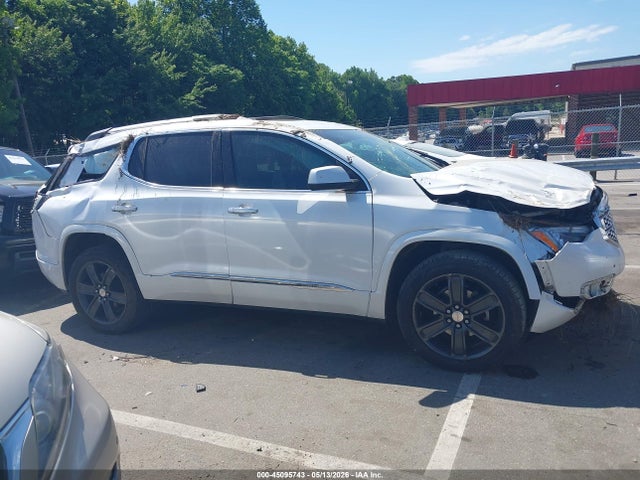 GMC Acadia Denali