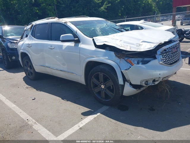 Salvage GMC Acadia Image