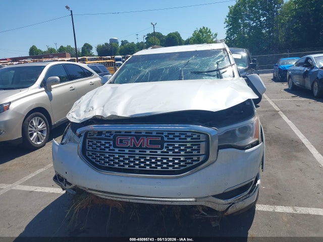 GMC Acadia Denali