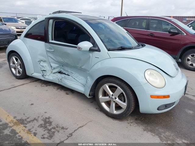 Salvage Volkswagen Beetle Image