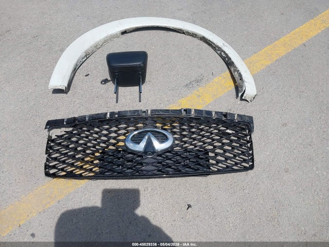 INFINITI Qx
