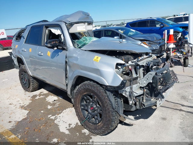 Salvage Toyota 4Runner Image