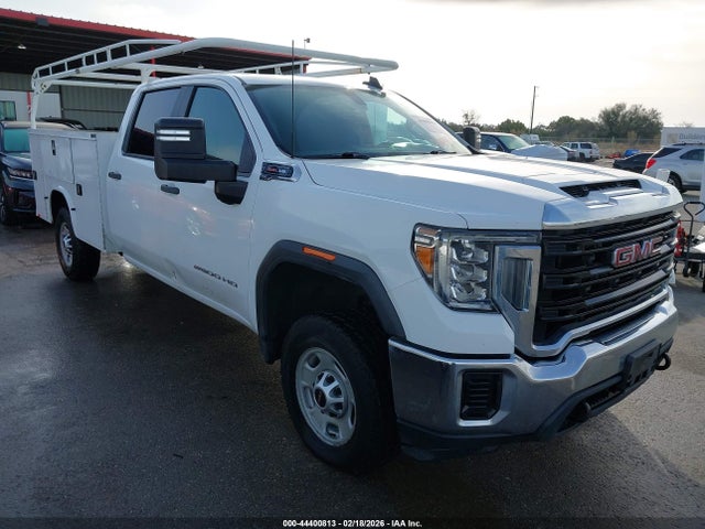 Salvage GMC Sierra 2500 Image
