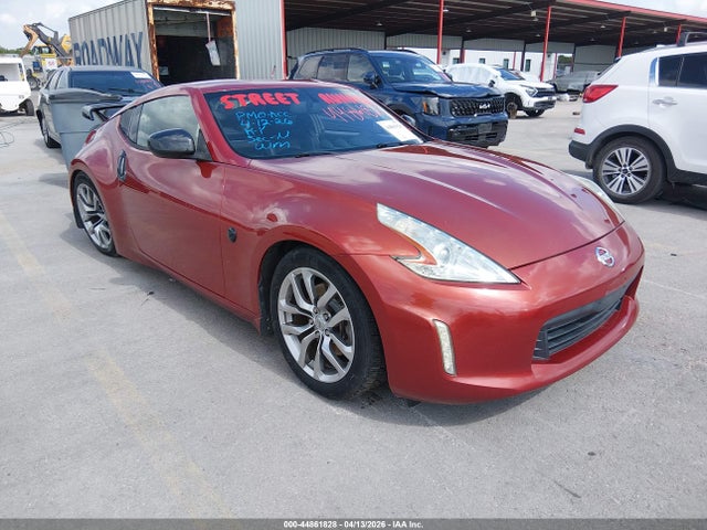 Salvage Nissan 370Z Image