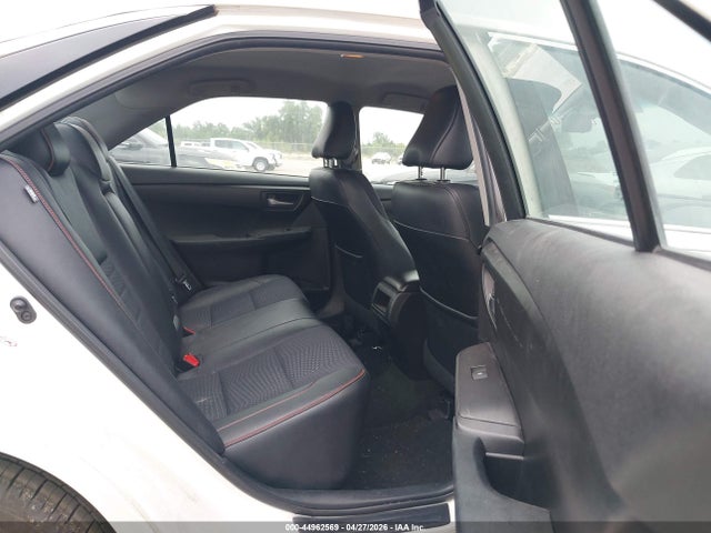 Toyota Camry Se
