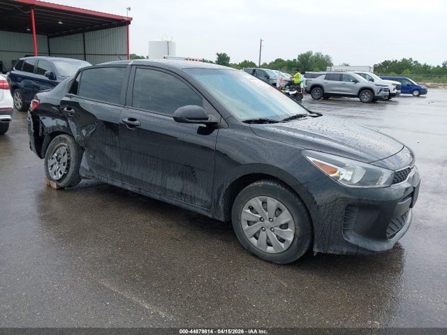 Salvage Kia Rio Image