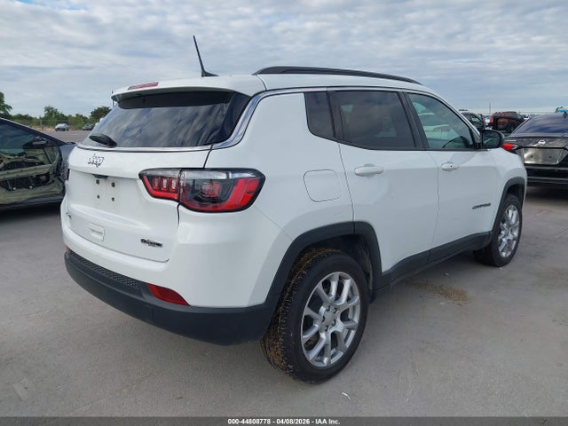 Jeep Compass Latitude Lux Fwd