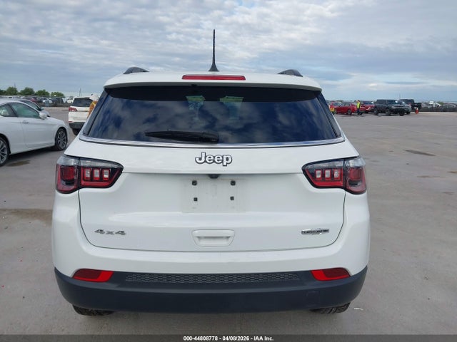Jeep Compass Latitude Lux Fwd