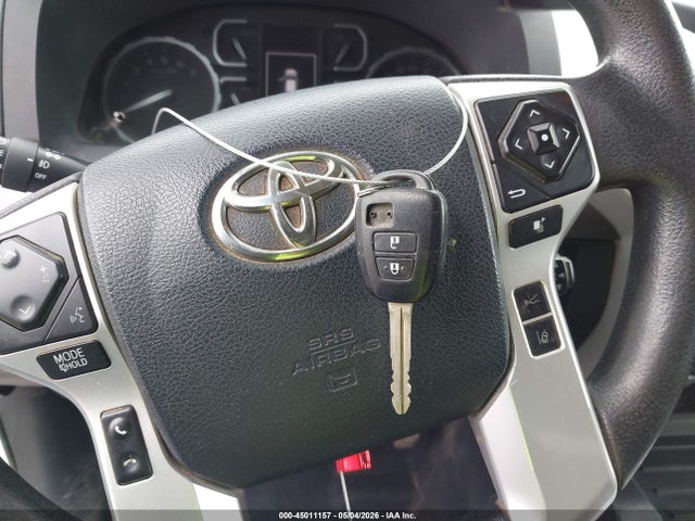 Toyota Tundra Sr5 5.7l V8