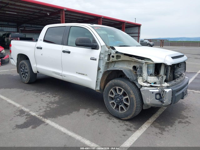 Salvage Toyota Tundra Image