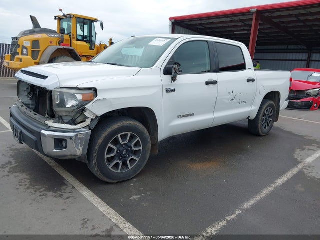 Toyota Tundra Sr5 5.7l V8