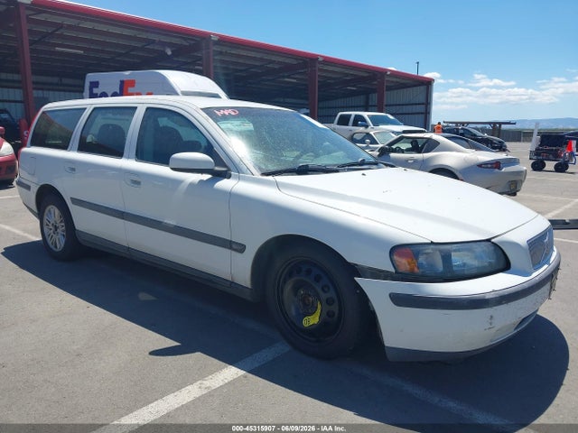 Volvo V70 2.4