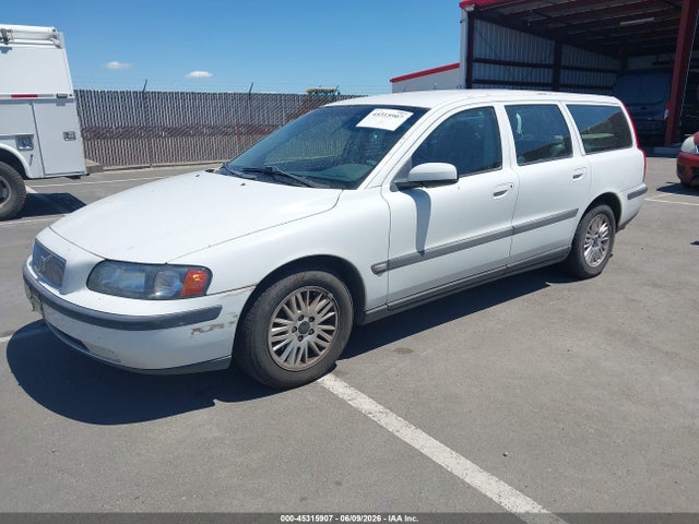 Volvo V70 2.4