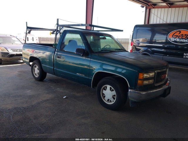 Salvage GMC Sierra Image