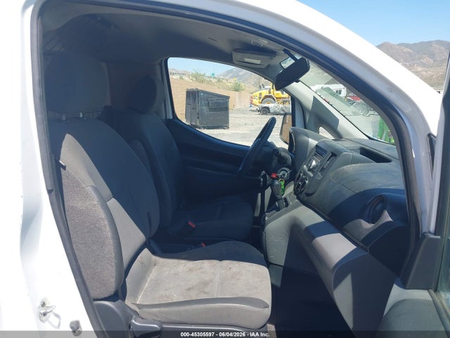 Nissan Nv S