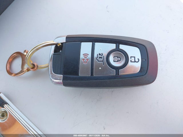 Ford Mustang Select