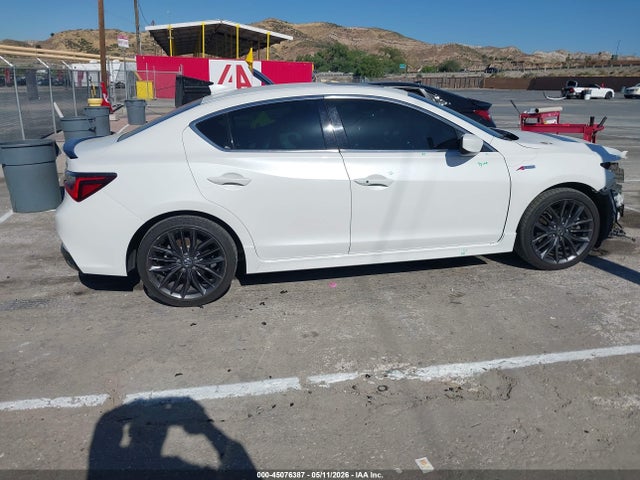 Acura ILX