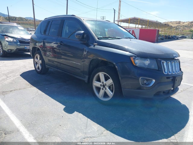 Salvage Jeep Compass Image