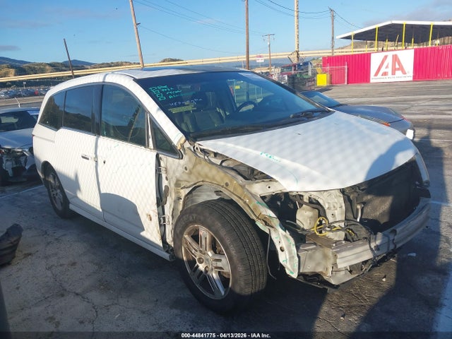Salvage Honda Odyssey Image