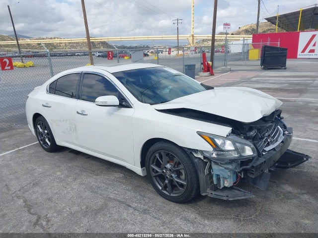 Salvage Nissan Maxima Image