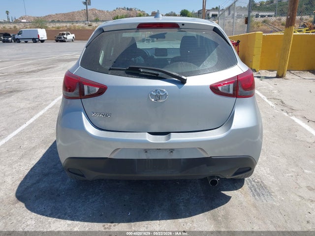 Toyota Yaris Le