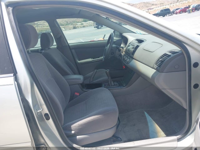 Toyota Camry Std