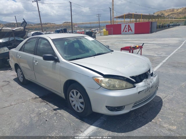 Salvage Toyota Camry Image