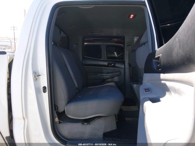 Toyota Tacoma Base V6