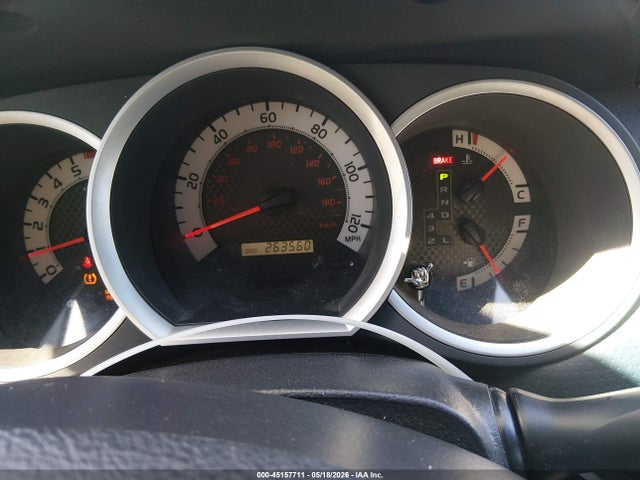 Toyota Tacoma Base V6