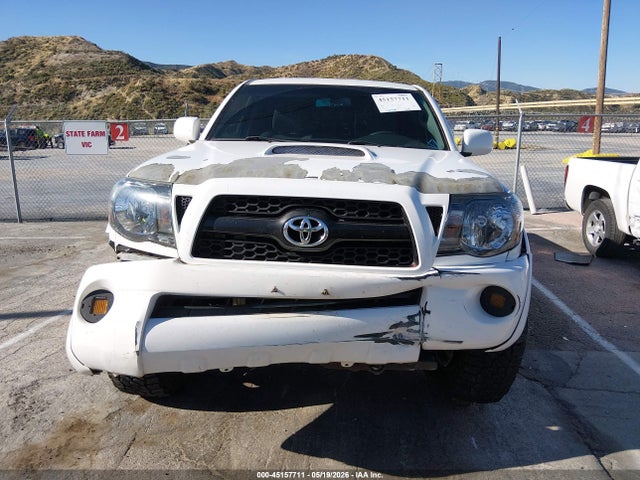 Toyota Tacoma Base V6