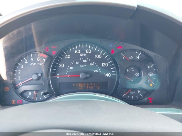 Nissan Titan Se