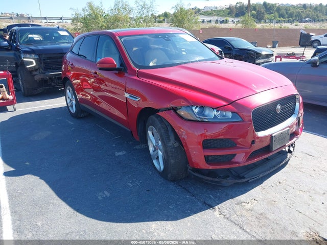 Salvage Jaguar F-PACE Image