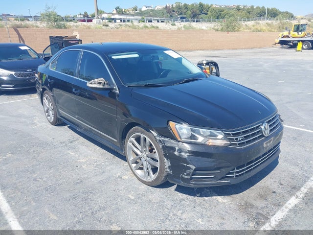 Salvage Volkswagen Passat Image