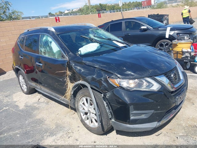 Salvage Nissan Rogue Image