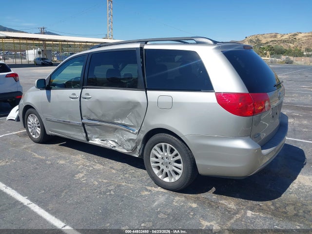 Toyota Sienna Limited