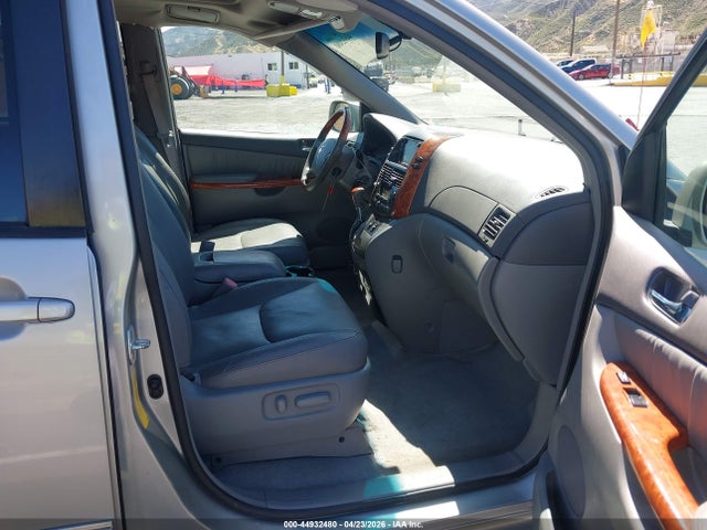 Toyota Sienna Limited