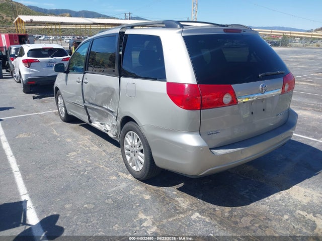 Toyota Sienna Limited