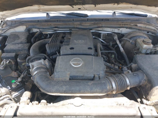 Nissan Pathfinder S Fe+