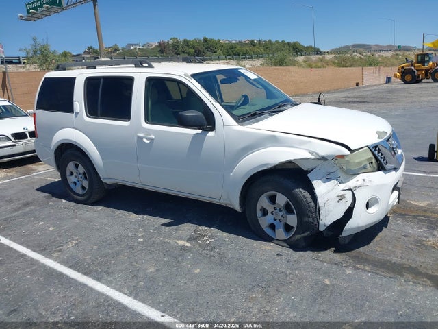 Nissan Pathfinder S Fe+