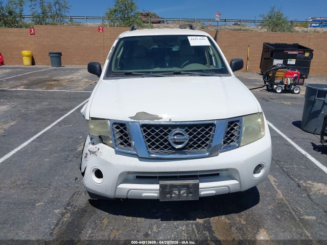 Nissan Pathfinder S Fe+