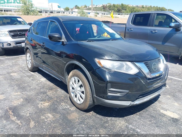 Salvage Nissan Rogue Image