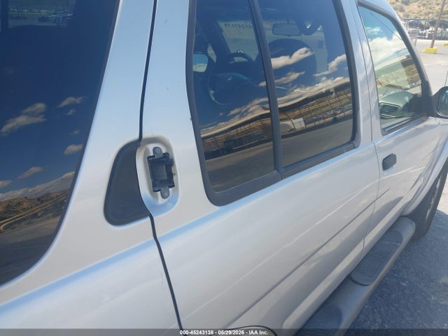 Nissan Pathfinder Se