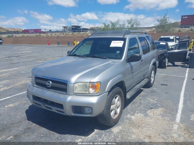 Nissan Pathfinder Se
