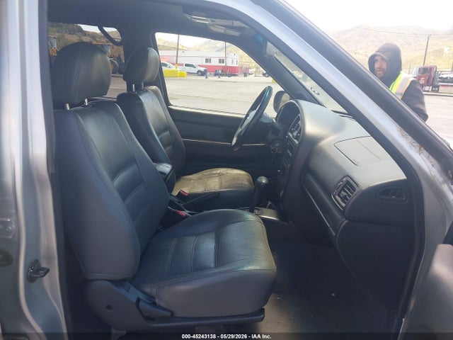 Nissan Pathfinder Se